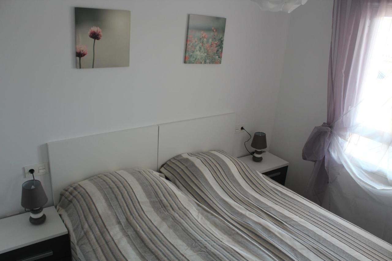 New Apartment With Sea View Of Andrew And Natallia Campoamor Exteriör bild